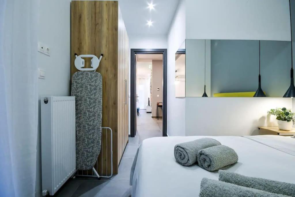 Ophelia Luxurious Suite #Tifhelexpo เทสซาโลนิกิ ภายนอก รูปภาพ