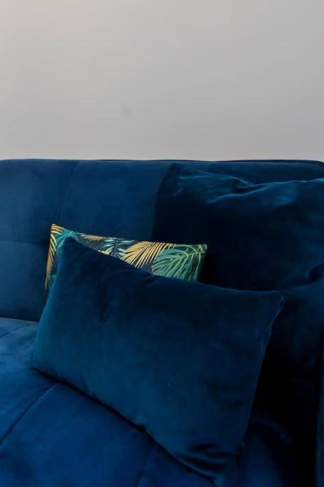 Ophelia Luxurious Suite #Tifhelexpo เทสซาโลนิกิ ภายนอก รูปภาพ