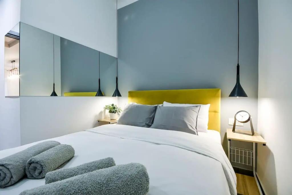 Ophelia Luxurious Suite #Tifhelexpo เทสซาโลนิกิ ภายนอก รูปภาพ